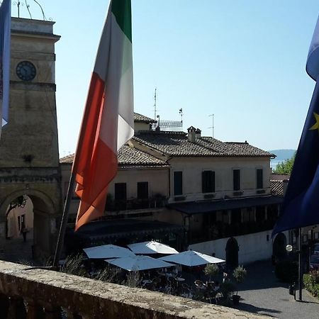 Relax In Piazzetta Casa E Appartamento Per Vacanze ترفيجنانو رومانو الغرفة الصورة