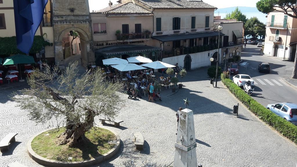 Relax In Piazzetta Casa E Appartamento Per Vacanze ترفيجنانو رومانو الغرفة الصورة